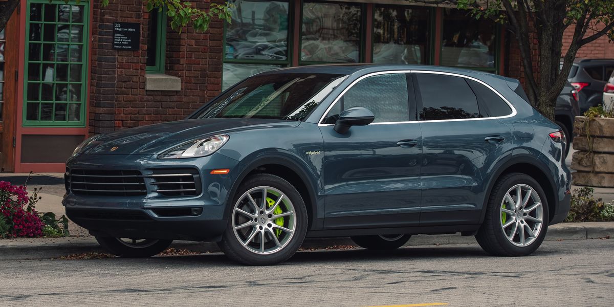 Tested: 2019 Porsche Cayenne E-Hybrid Marries Performance and Efficiency