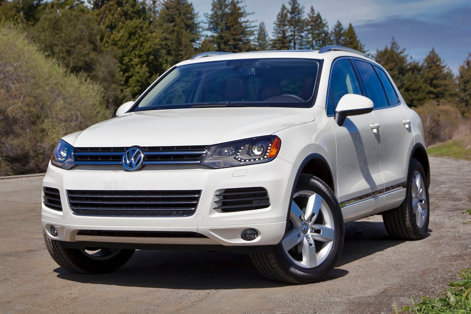 Used 2015 Volkswagen Touareg Hybrid Review | Edmunds