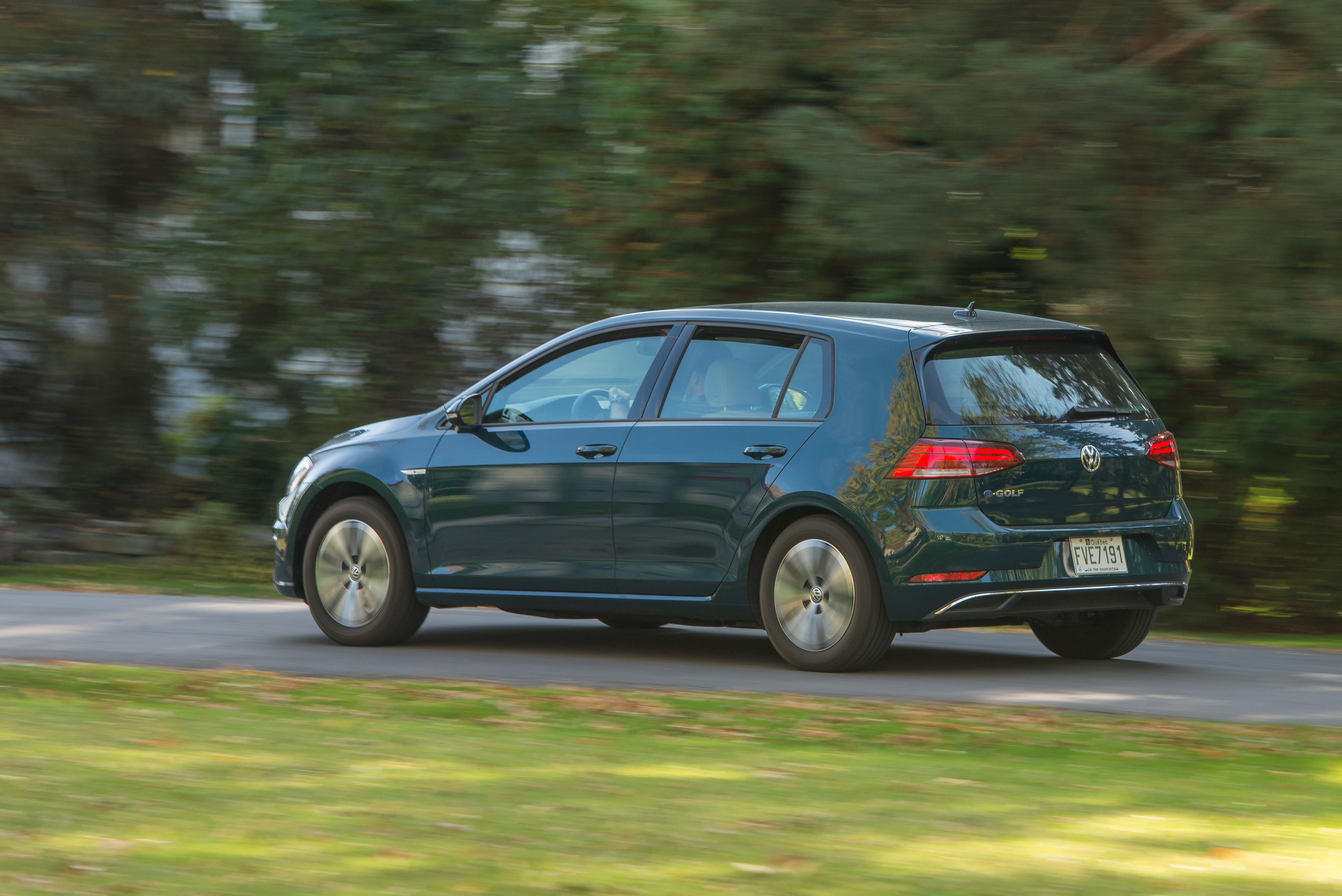 Here's Why The 2018 Volkswagen E-Golf Is The Best EV You Can Buy