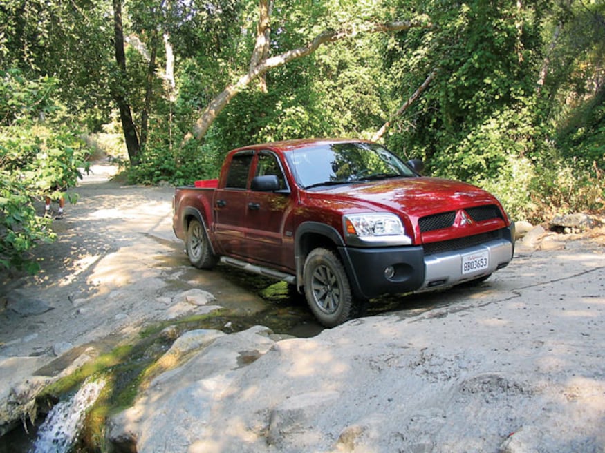 2006 Mitsubishi Raider DuroCross - Review and Test Drive
