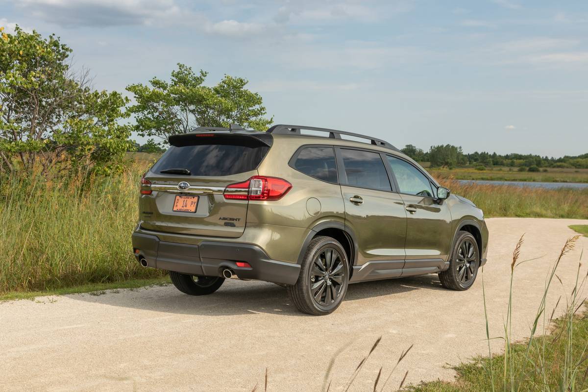 Is the 2022 Subaru Ascent a Good SUV? 4 Pros and 4 Cons | Cars.com