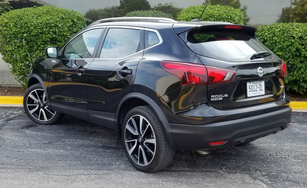 Test Drive: 2018.5 Nissan Rogue Sport SL | The Daily Drive | Consumer  Guide® The Daily Drive | Consumer Guide®