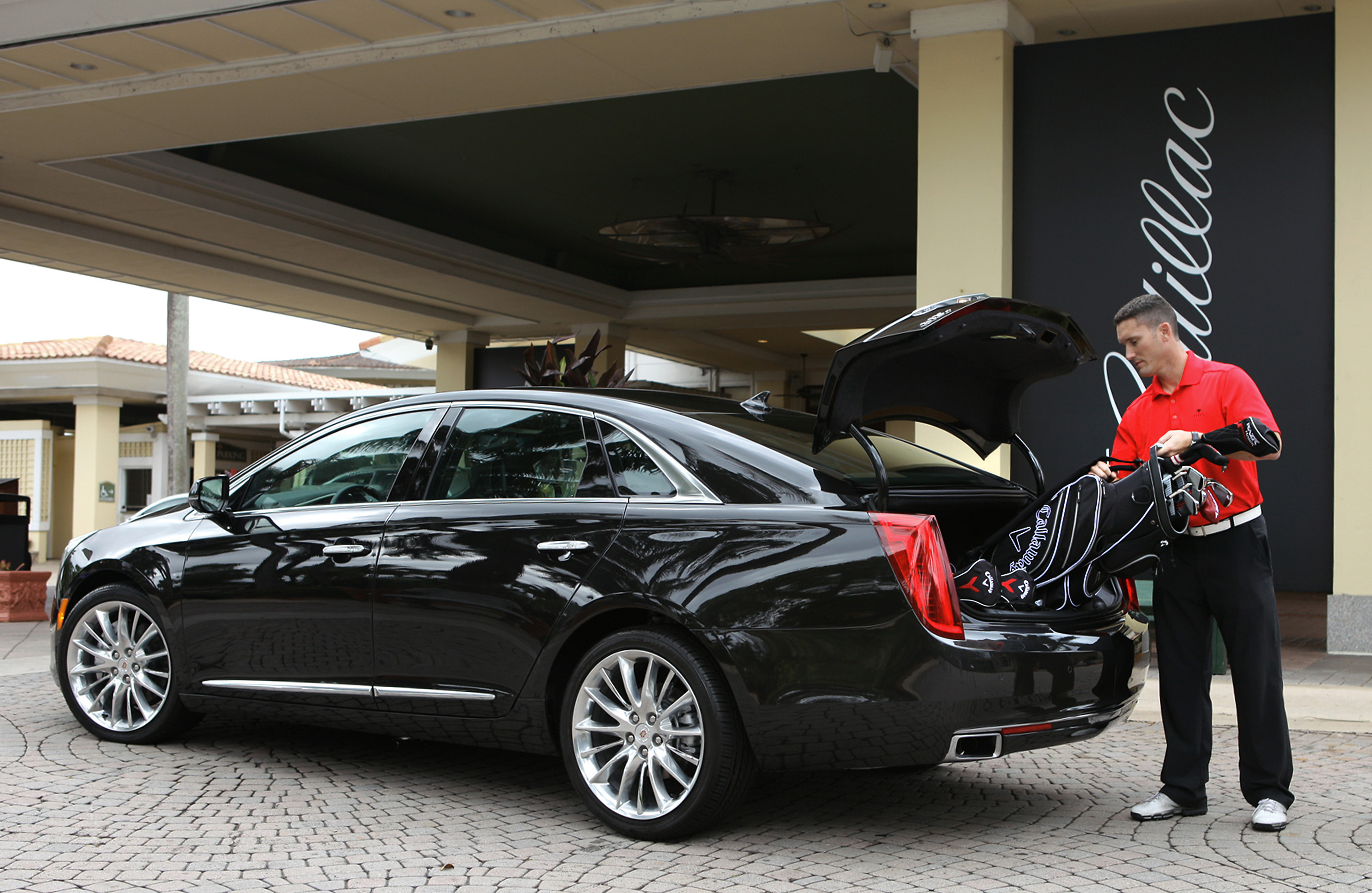 2013 Cadillac XTS Offers Country Club Credibility