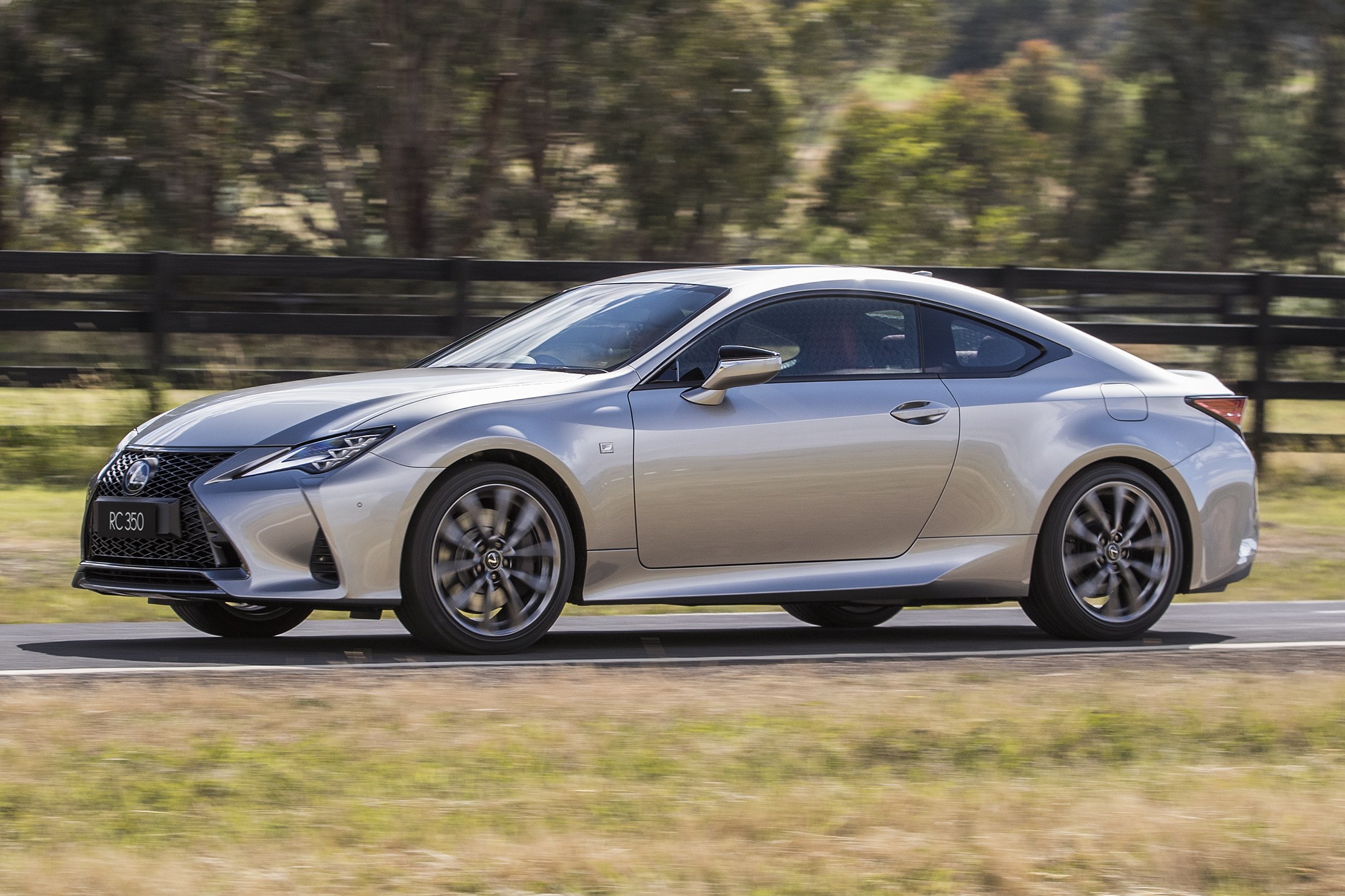 I drive and rate LEXUS RC 350 F Sport | Gay Car Boys