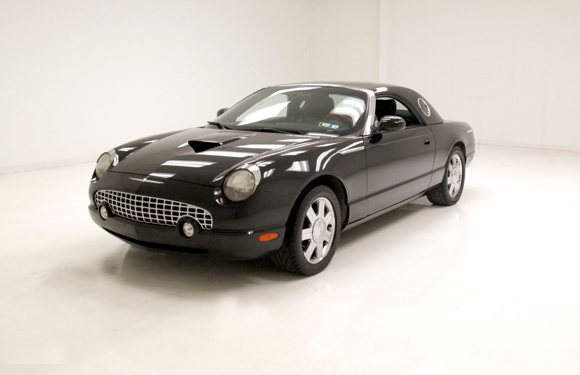 2005 Ford Thunderbird | Classic & Collector Cars