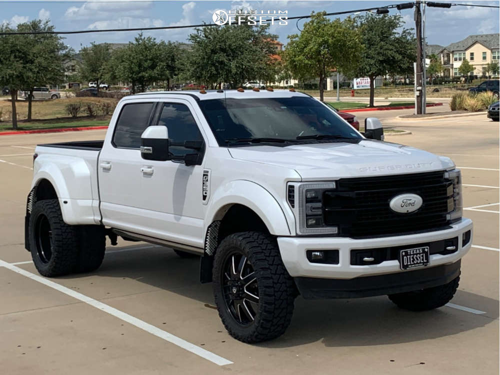 2018 Ford F-350 Super Duty with 24x8.25 -227 Fuel Maverick and 37/13.5R24  Fury Offroad Country Hunter MTII and Suspension Lift 3.5" | Custom Offsets