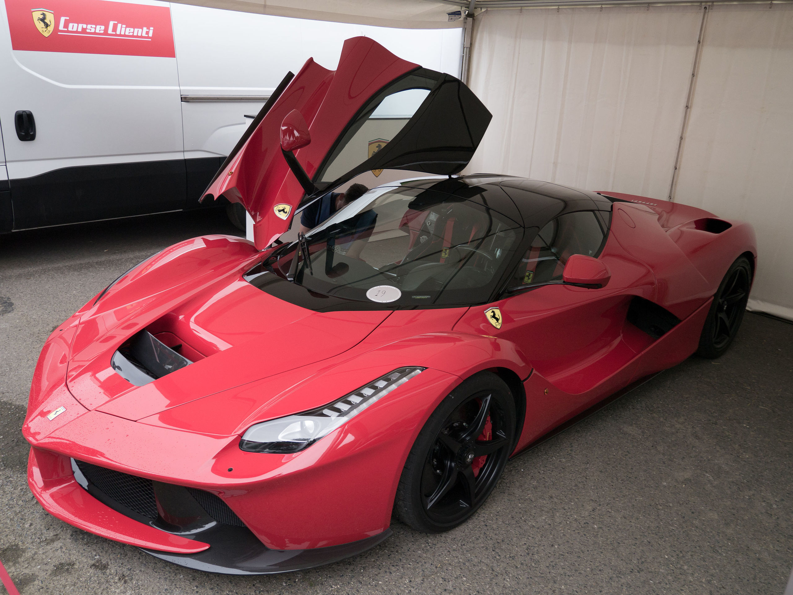 File:2014 Ferrari LaFerrari (20433282415).jpg - Wikimedia Commons