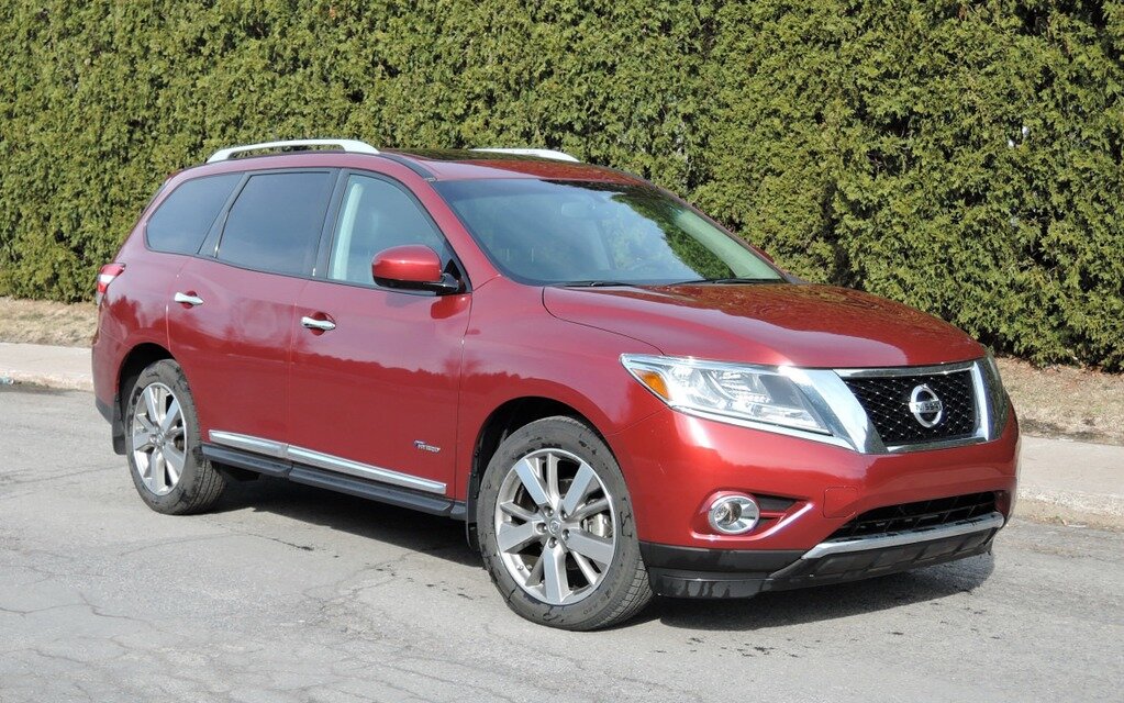 2014 Nissan Pathfinder Hybrid: Sophisticated but Disappointing - The Car  Guide