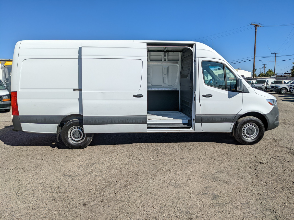 Used 2019 Mercedes-Benz Sprinter 2500 WD3PF1CD9KP042575 in Fountain Valley,  CA | Fam Vans