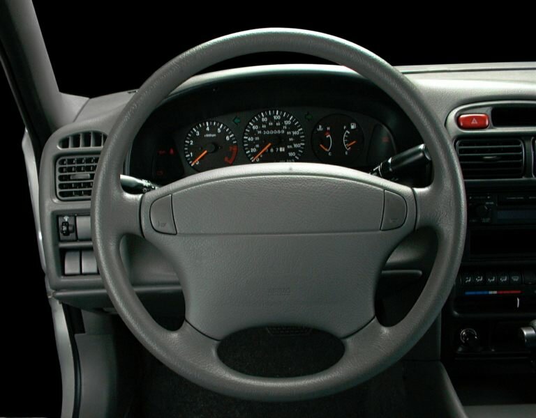 All photos, interior and exterior Suzuki Esteem 5-door station wagon 1995