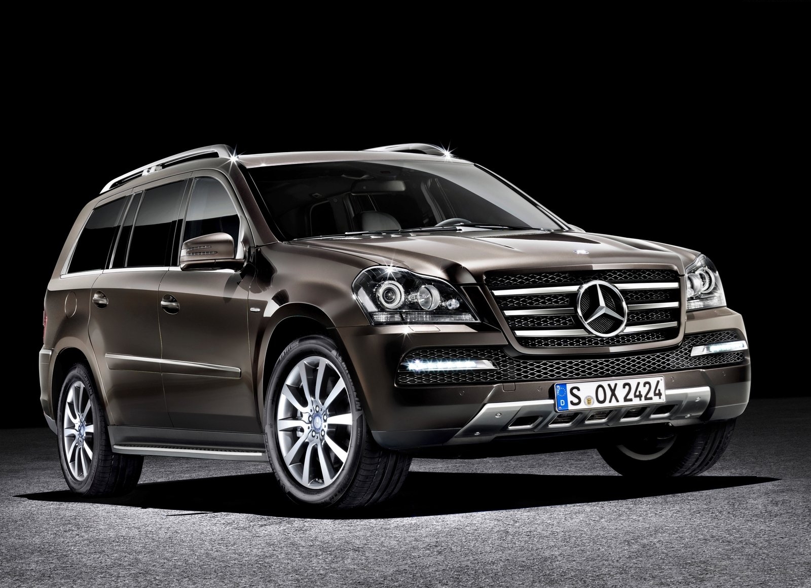 2012 Mercedes-Benz GL 550 4MATIC Full Specs, Features and Price | CarBuzz