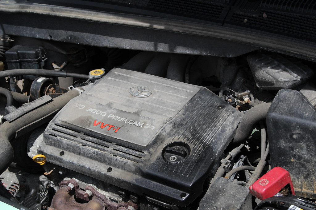 2001 Toyota Sienna engine | This minivan won 3rd place in th… | Flickr