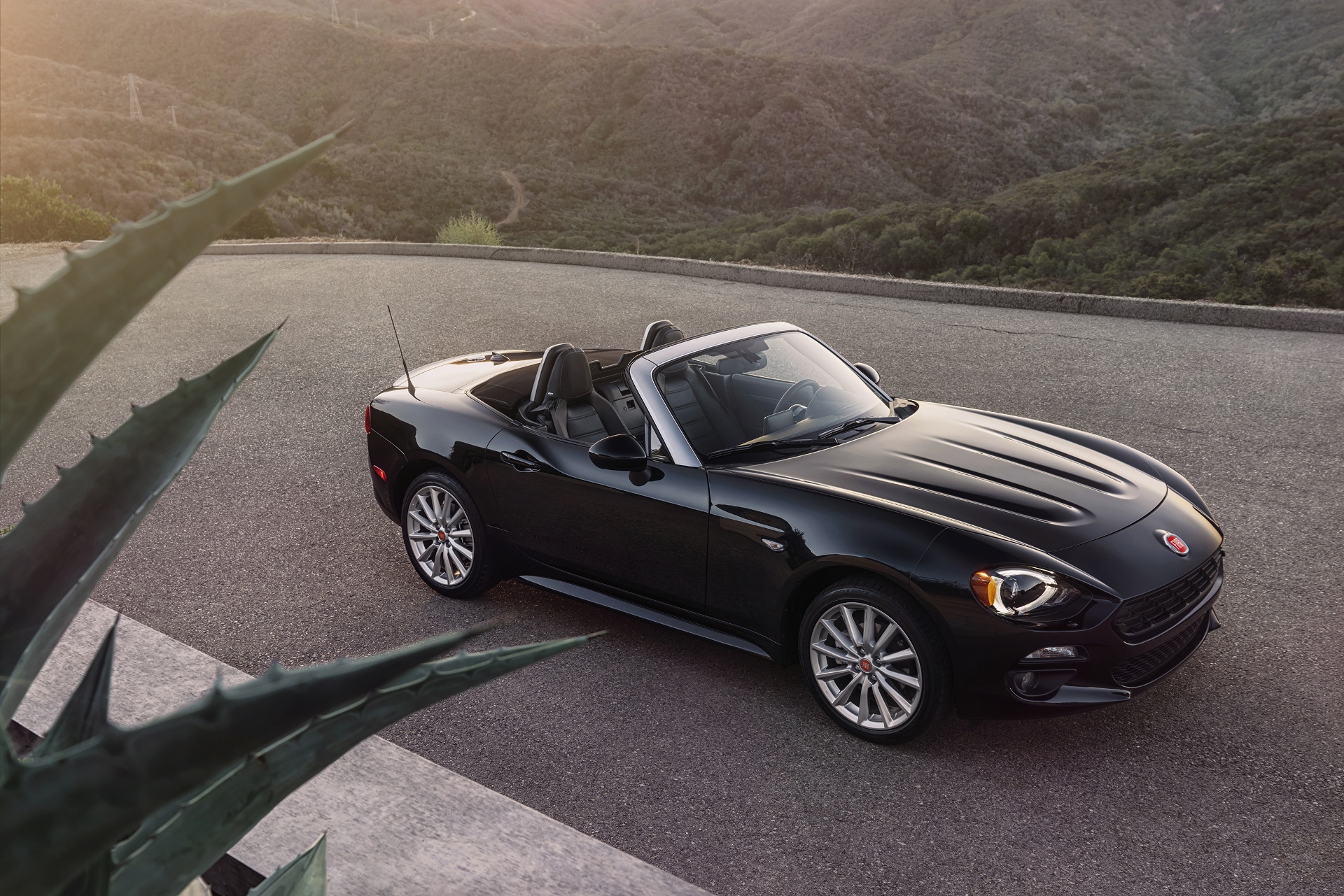 2018 FIAT 124 Spider Review, Ratings, Specs, Prices, and Photos - The Car  Connection
