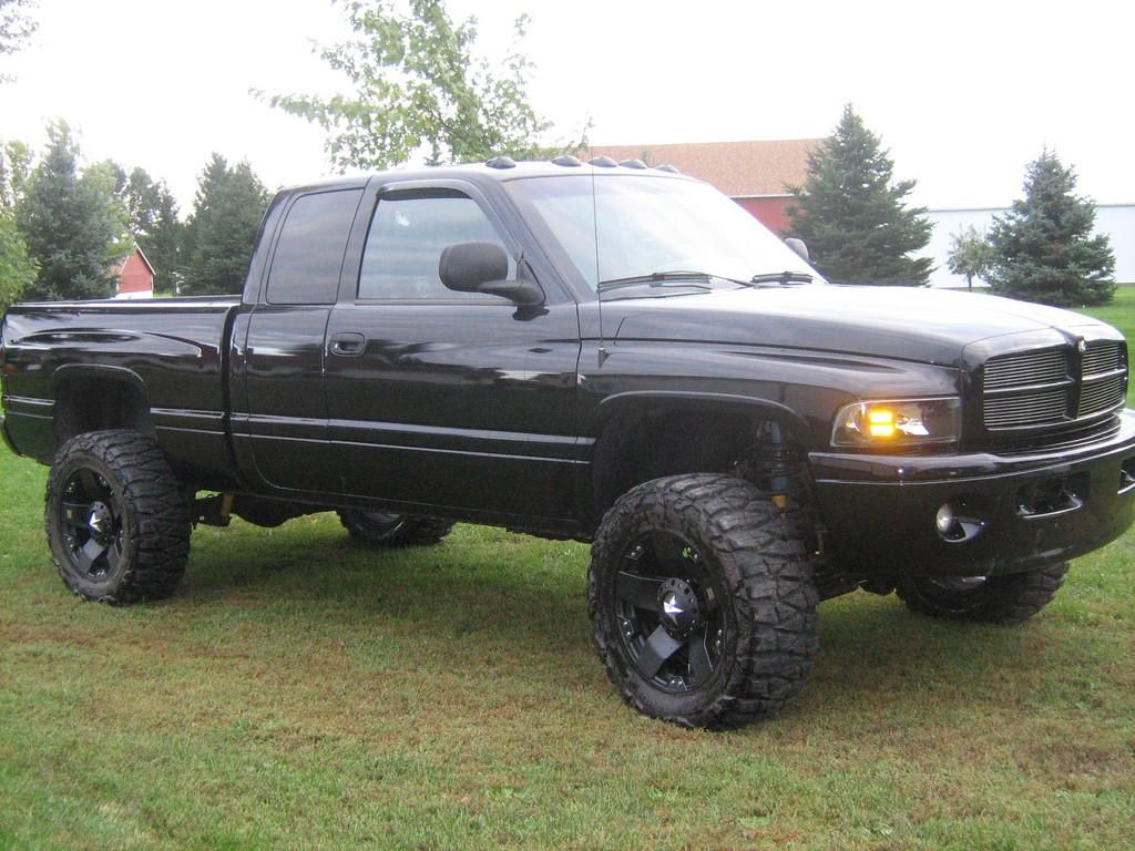 1998 Dodge Ram 1500 Clubcab. All black and lifted. My kind of truck! |  Cummins trucks, Dodge trucks ram, Show trucks
