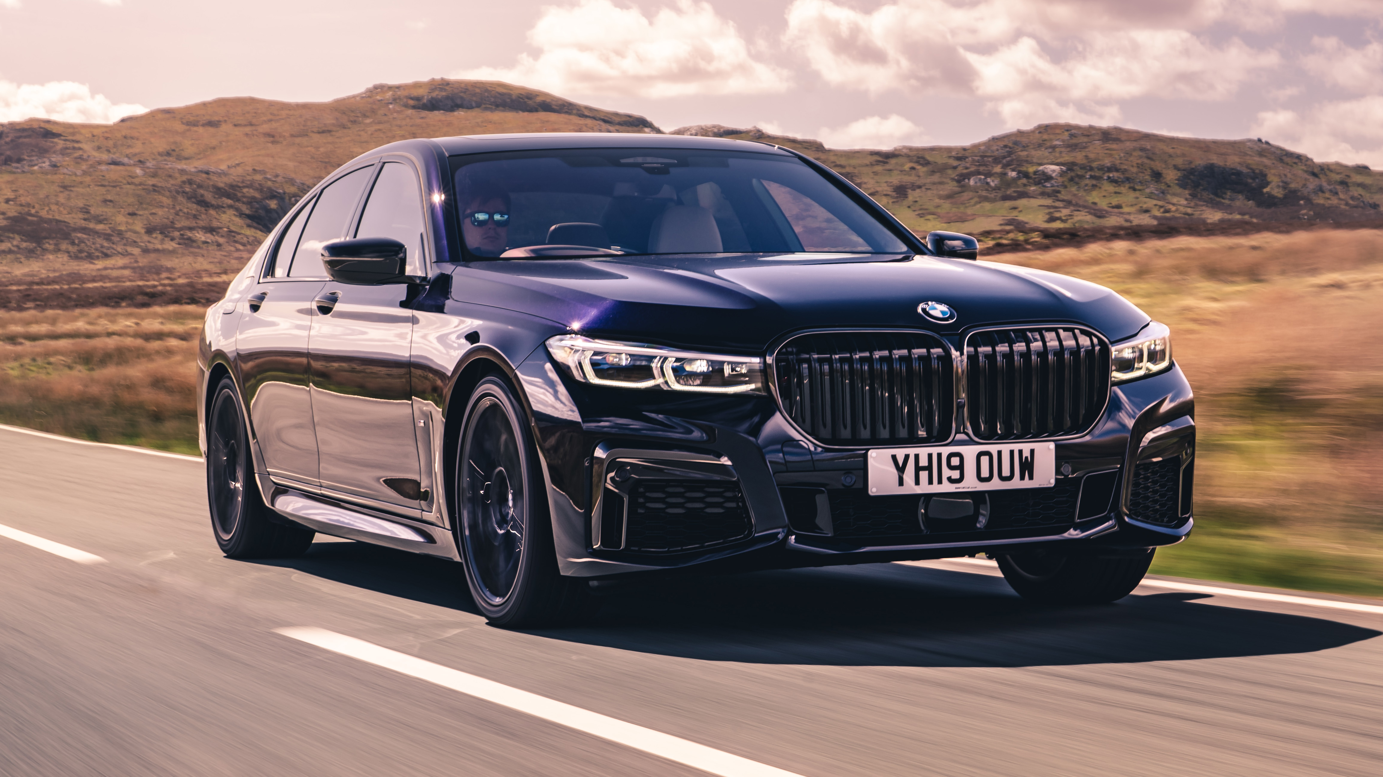 BMW 750i review: V8 turbo limo tested in the UK Reviews 2023 | Top Gear