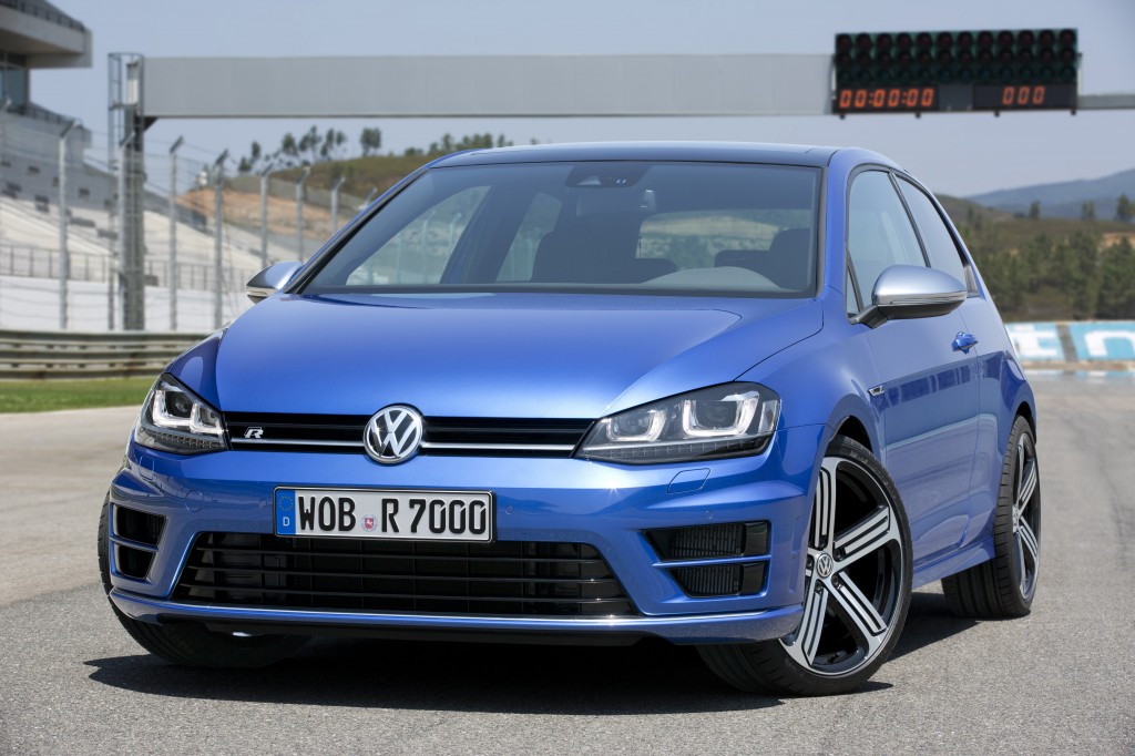 2015 Volkswagen Golf R Debuts, Is VW's Most Powerful Hatch to Date - The  News Wheel