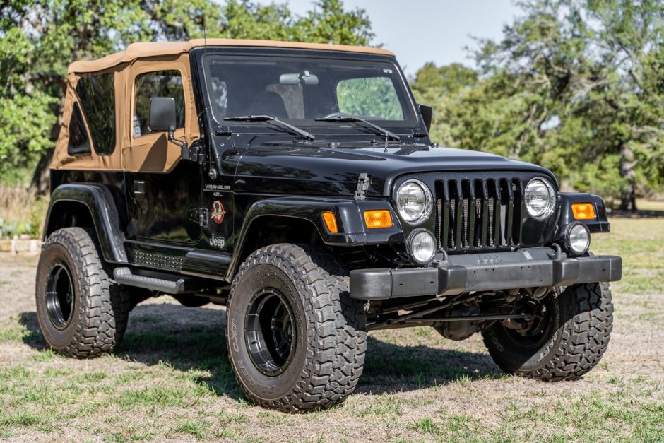 No Reserve: 28k-Mile 2001 Jeep Wrangler Sahara for sale on BaT Auctions -  sold for $18,250 on December 2, 2022 (Lot #92,307) | Bring a Trailer