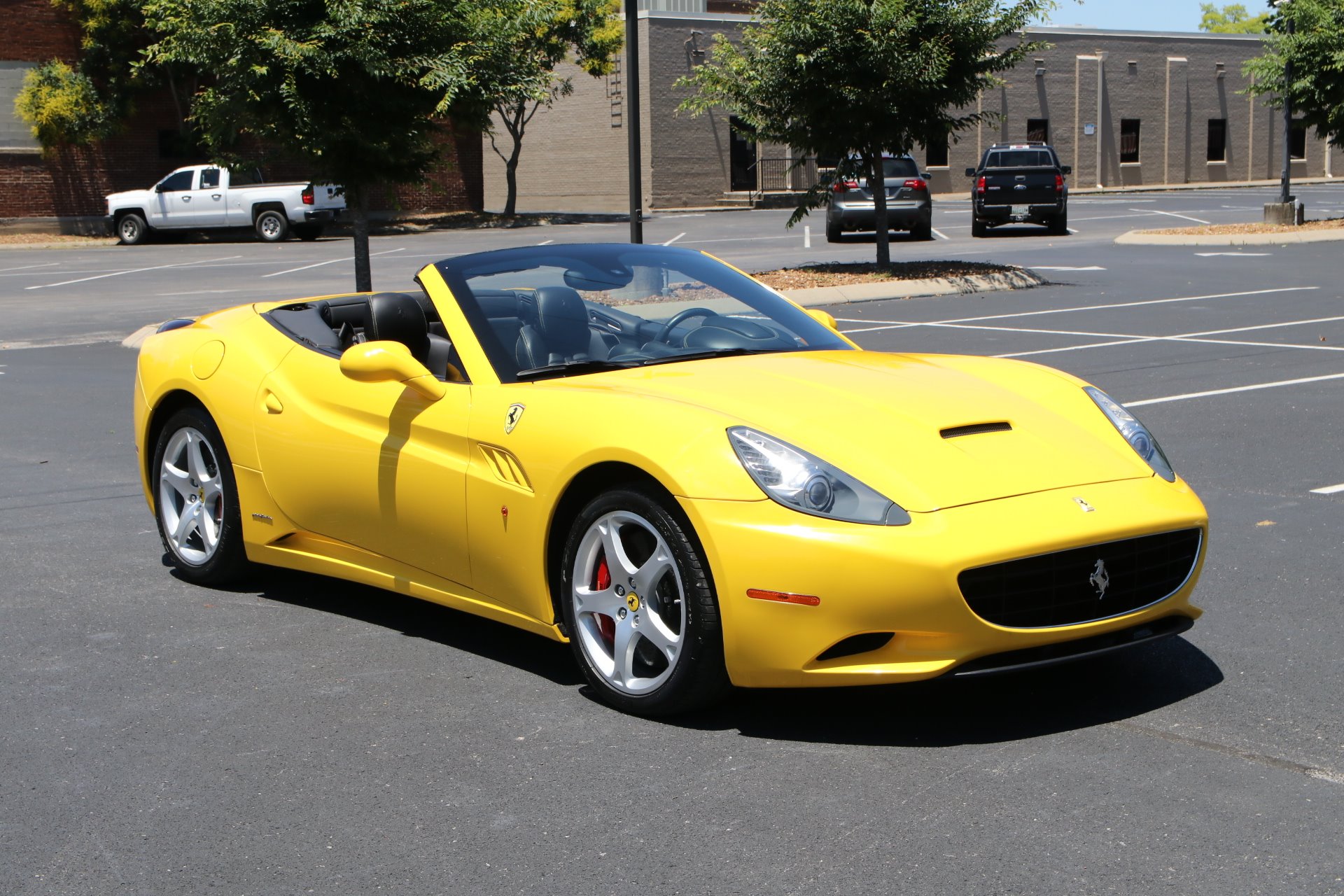 Used 2010 Ferrari California For Sale ($86,950) | Auto Collection Stock  #169580