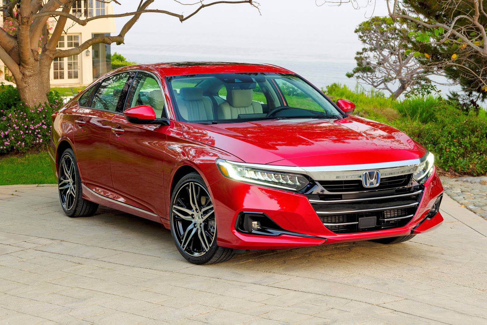 2022 Honda Accord Hybrid Prices, Reviews, and Pictures | Edmunds