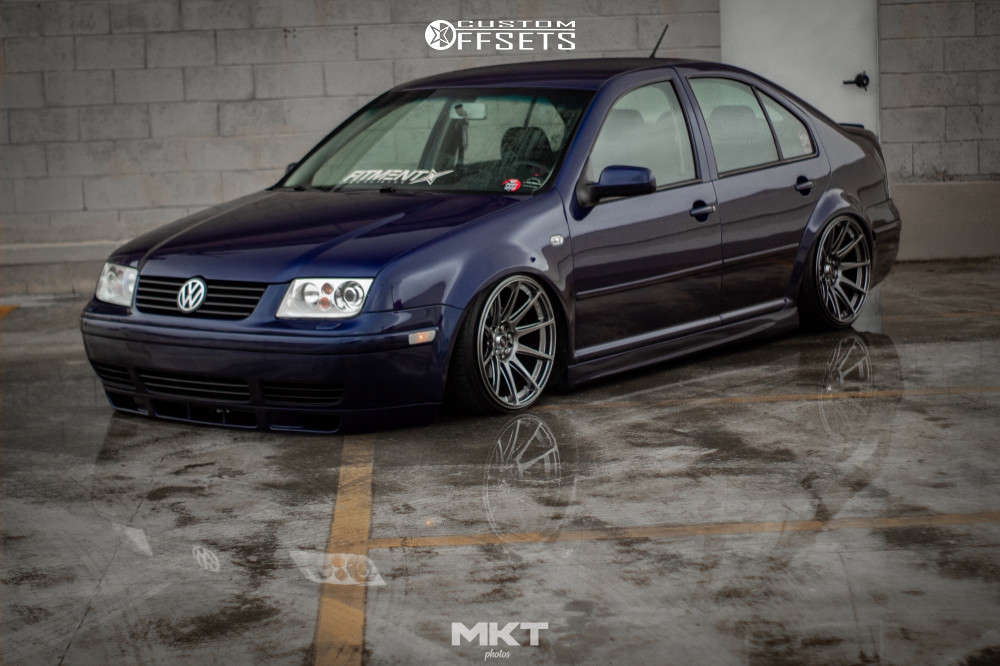 2001 Volkswagen Jetta with 18x9.75 35 XXR 527 and 215/35R18 Delinte Dh2 and  Air Suspension | Custom Offsets