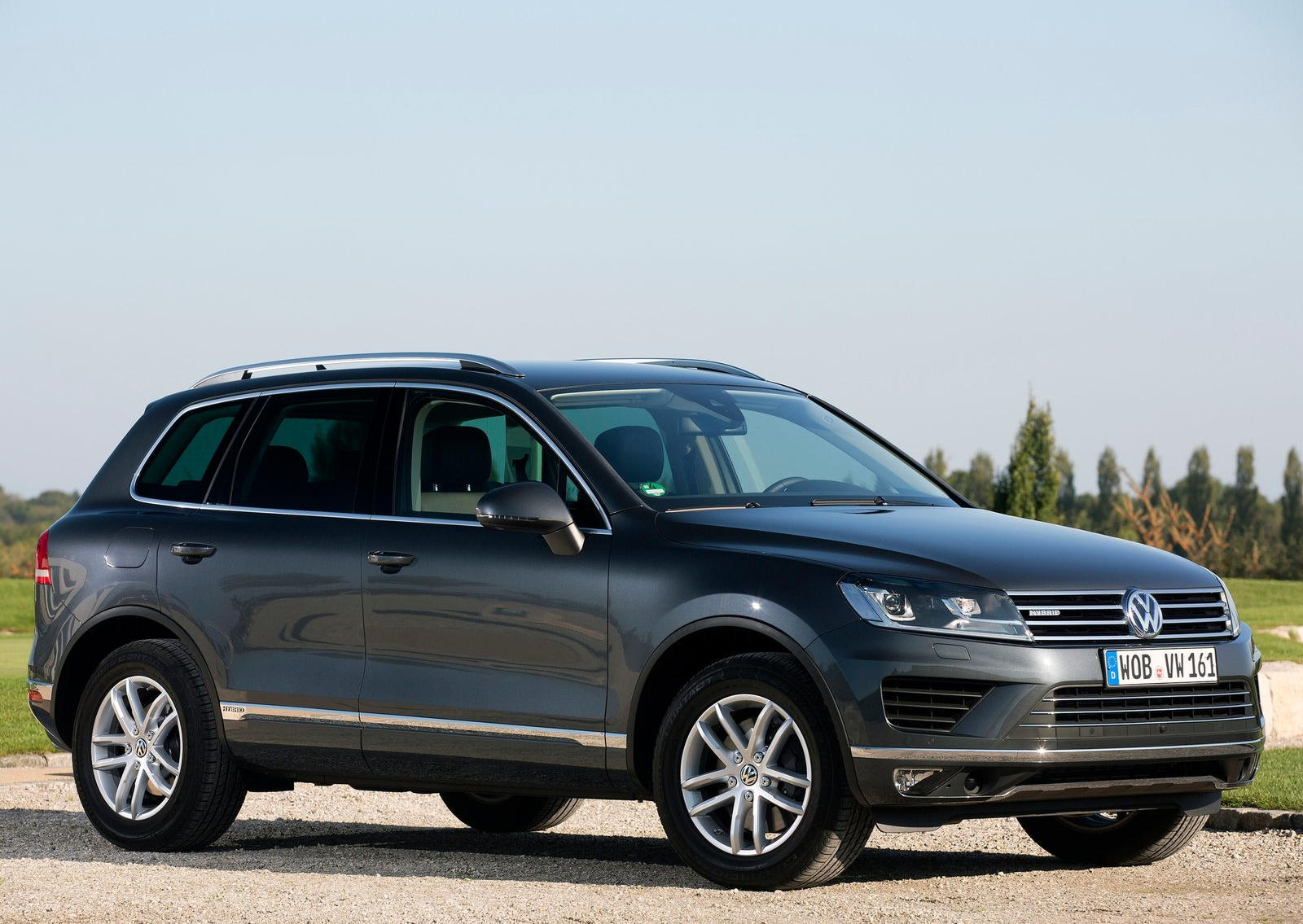 2015 Volkswagen Touareg Hybrid: Review, Trims, Specs, Price, New Interior  Features, Exterior Design, and Specifications | CarBuzz