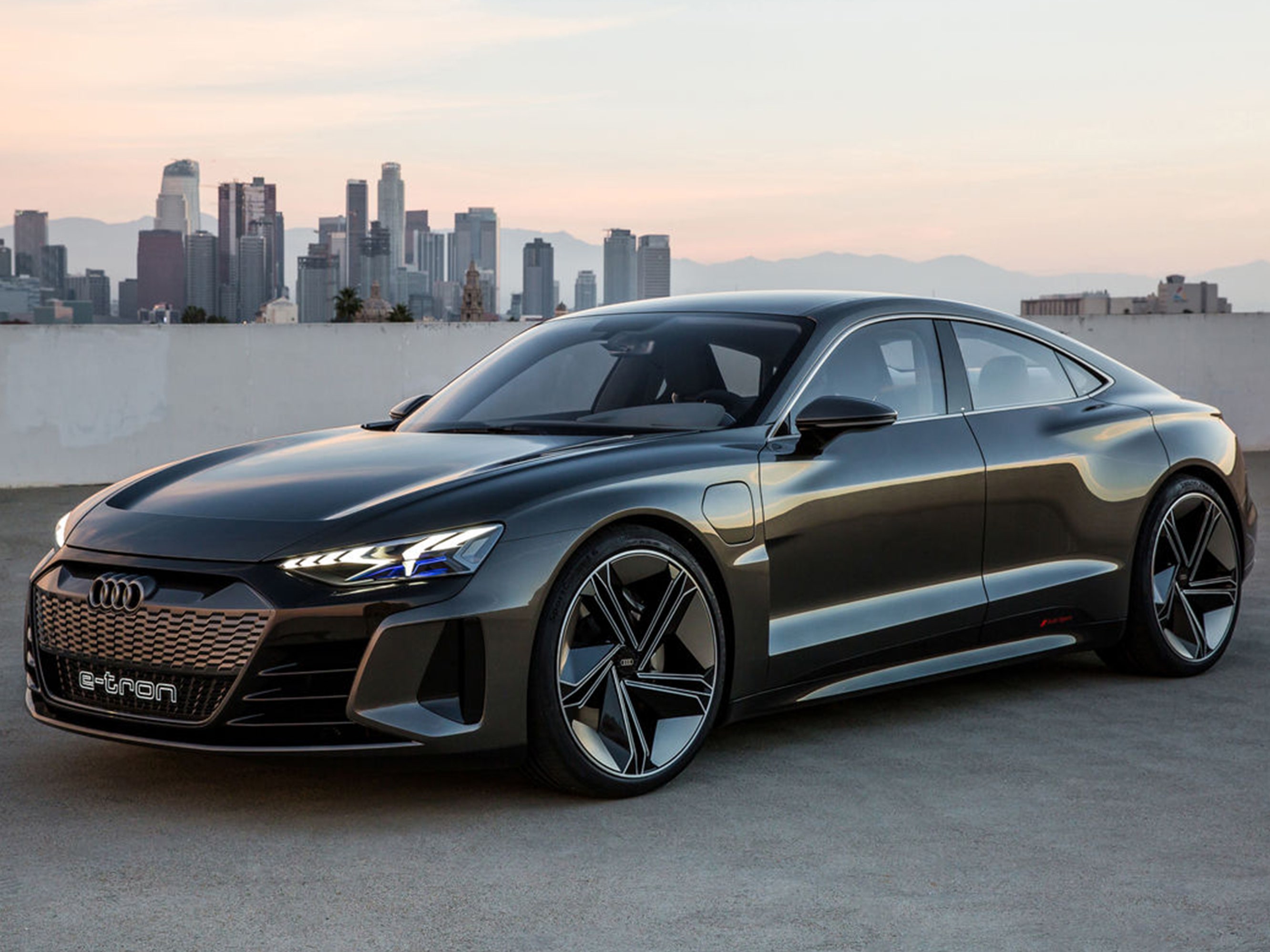 Audi e-tron GT review: supercar speed with EV ease | WIRED UK