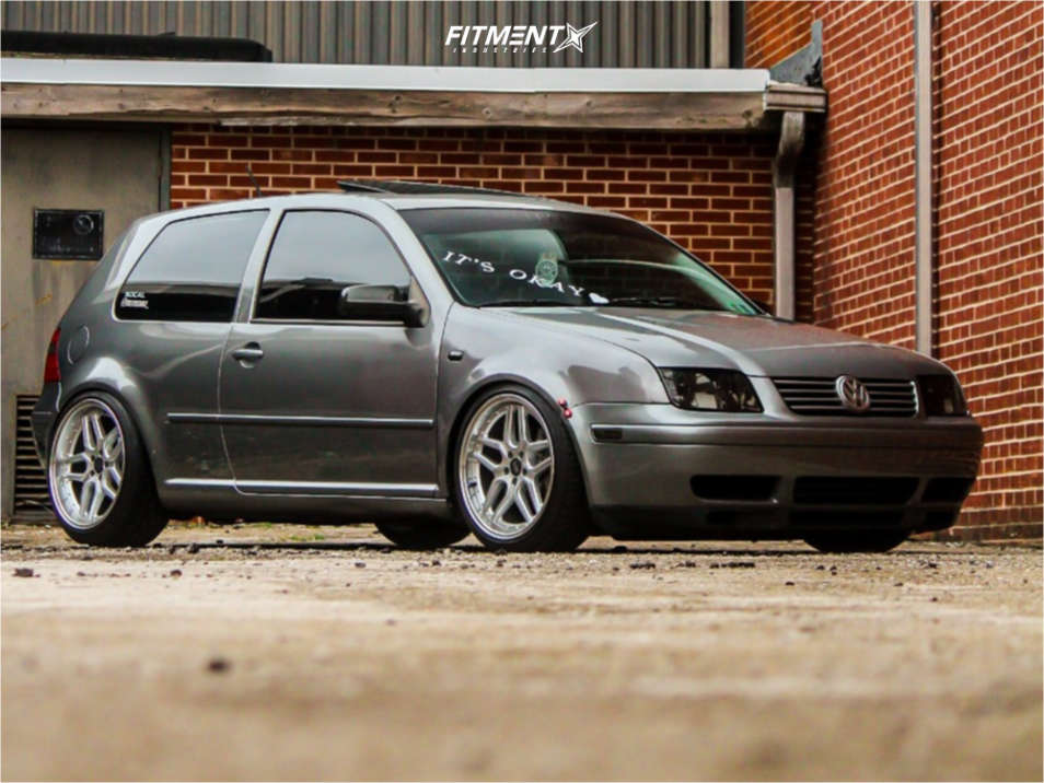 2004 Volkswagen Golf GTI VR6 with 18x8.5 ESR Cs15 and Nitto 215x40 on  Coilovers | 1996499 | Fitment Industries