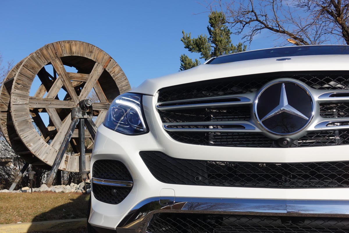 2018 Mercedes-Benz GLE550e First Drive: Where plug-in means performance -  CNET