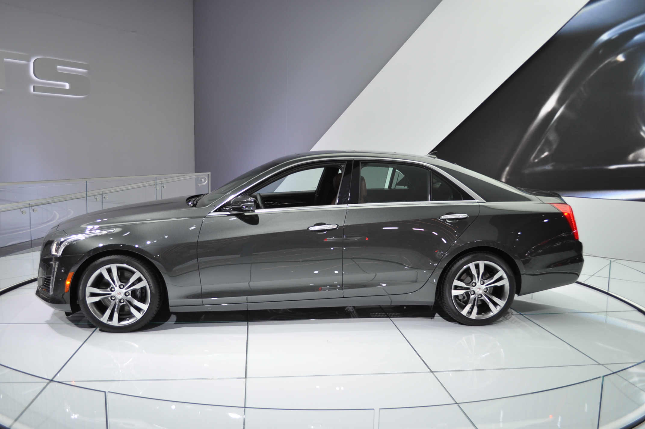 2014 Cadillac CTS Review, Ratings, Specs, Prices, and Photos - The Car  Connection