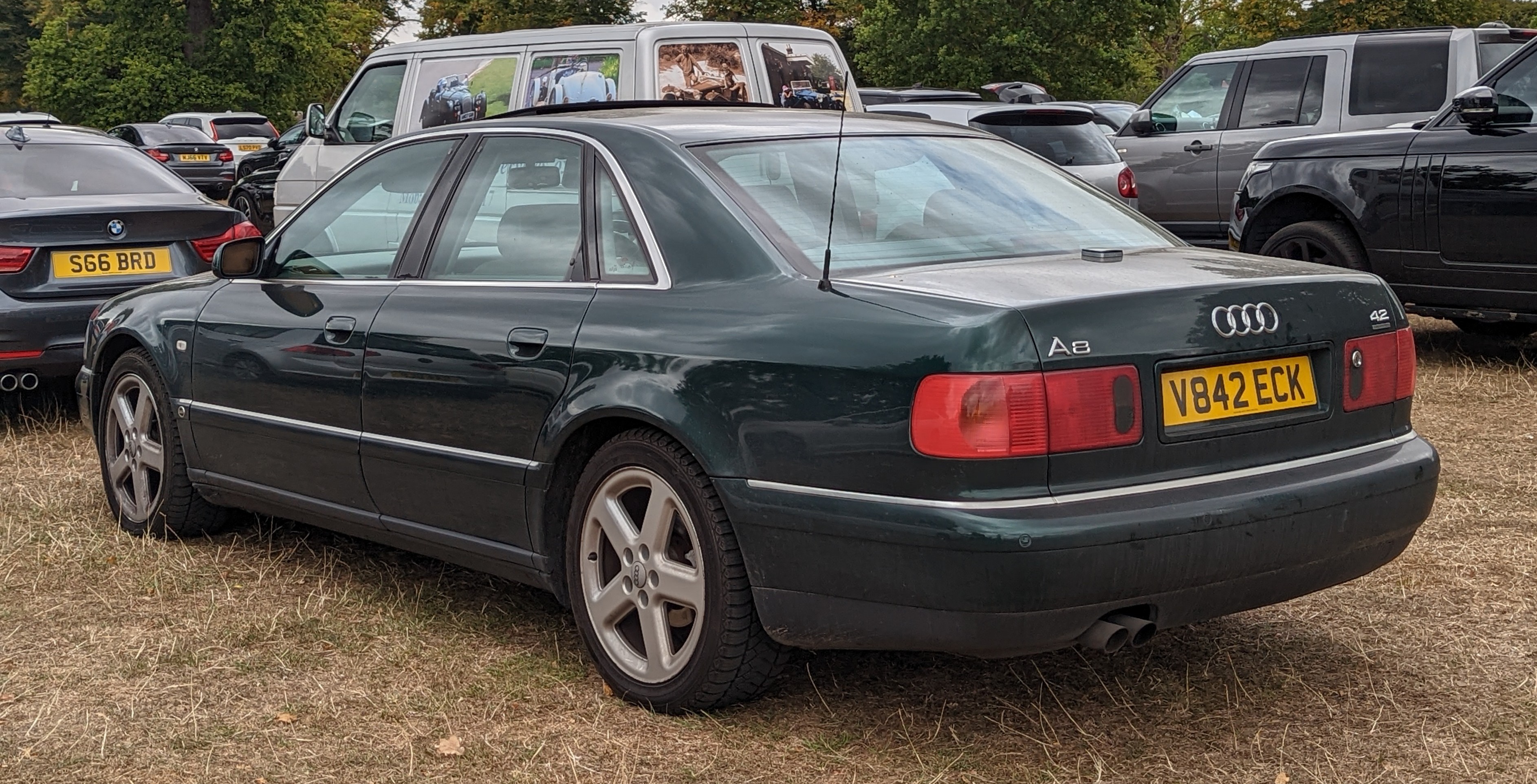 File:1999 Audi A8 4.2 Quattro Auto.jpg - Wikimedia Commons