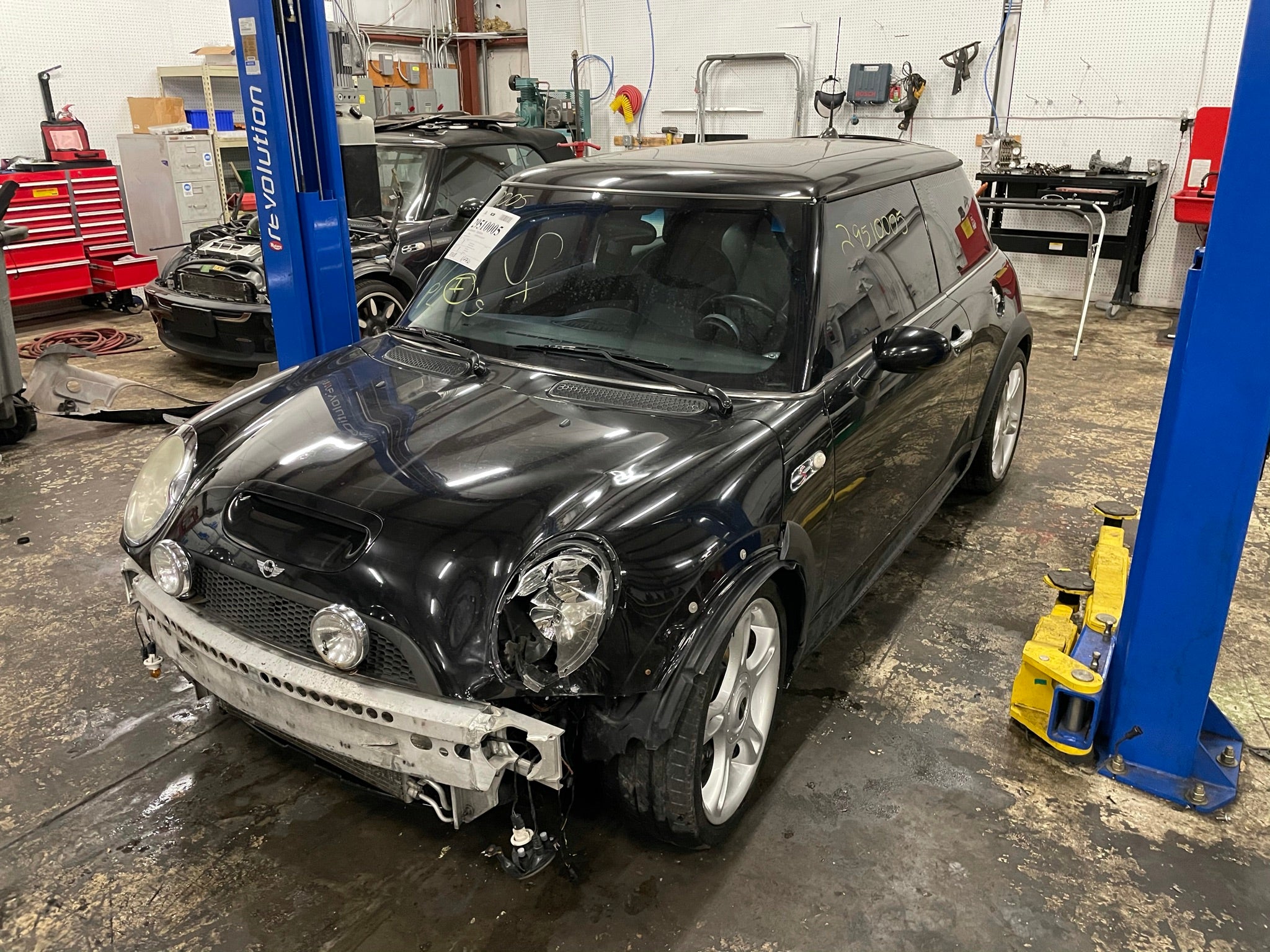 2004 MINI Cooper Hatchback S with JCW Tuning Kit, New Parts Car (March –  ALLMAG Auto Parts