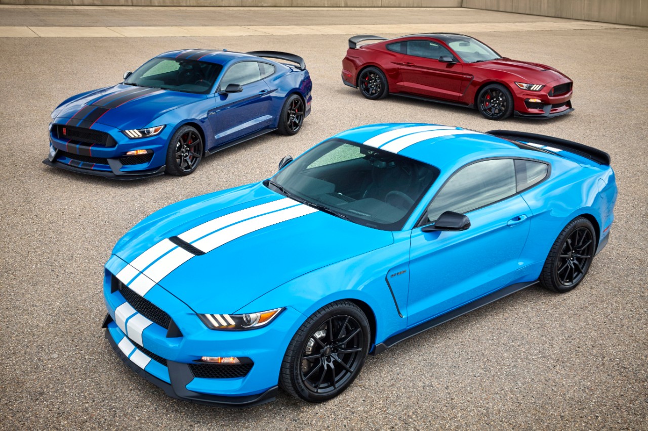 Ford Confirms New Colors, Standard Features for 2017 Shelby GT350 - The  News Wheel