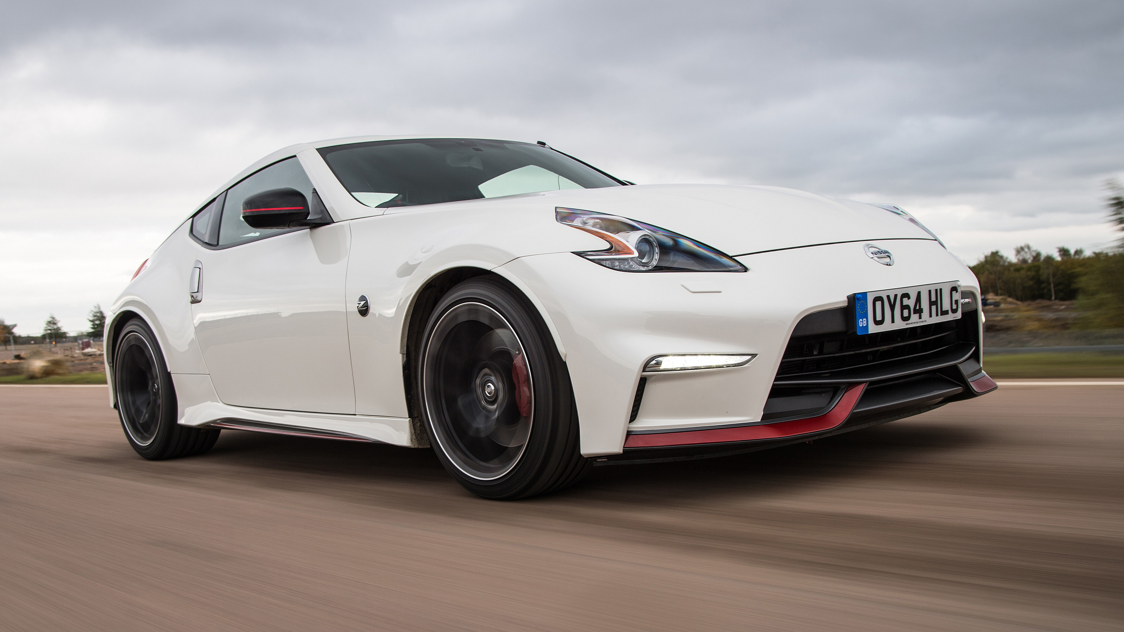 Nissan 370Z Review and Buying Guide: Best Deals and Prices | BuyaCar