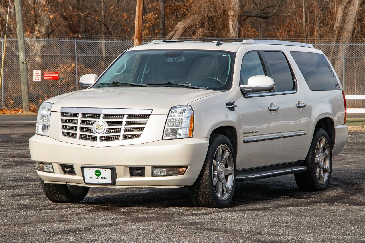 Used 2012 Cadillac Escalade ESV for Sale in Hempstead, NY (Test Drive at  Home) - Kelley Blue Book