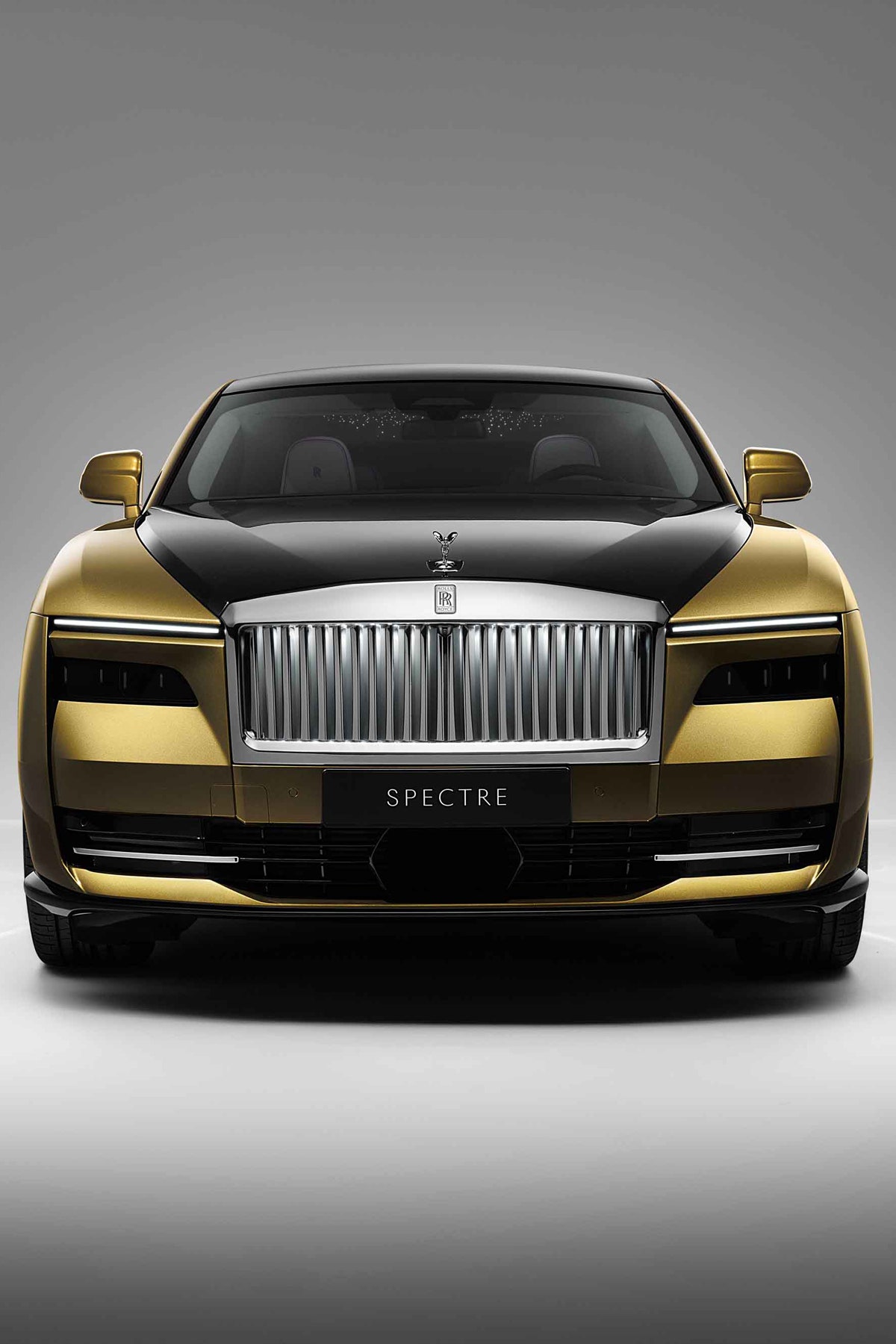 Rolls-Royce Spectre EV First Drive: Understated Luxury | WIRED