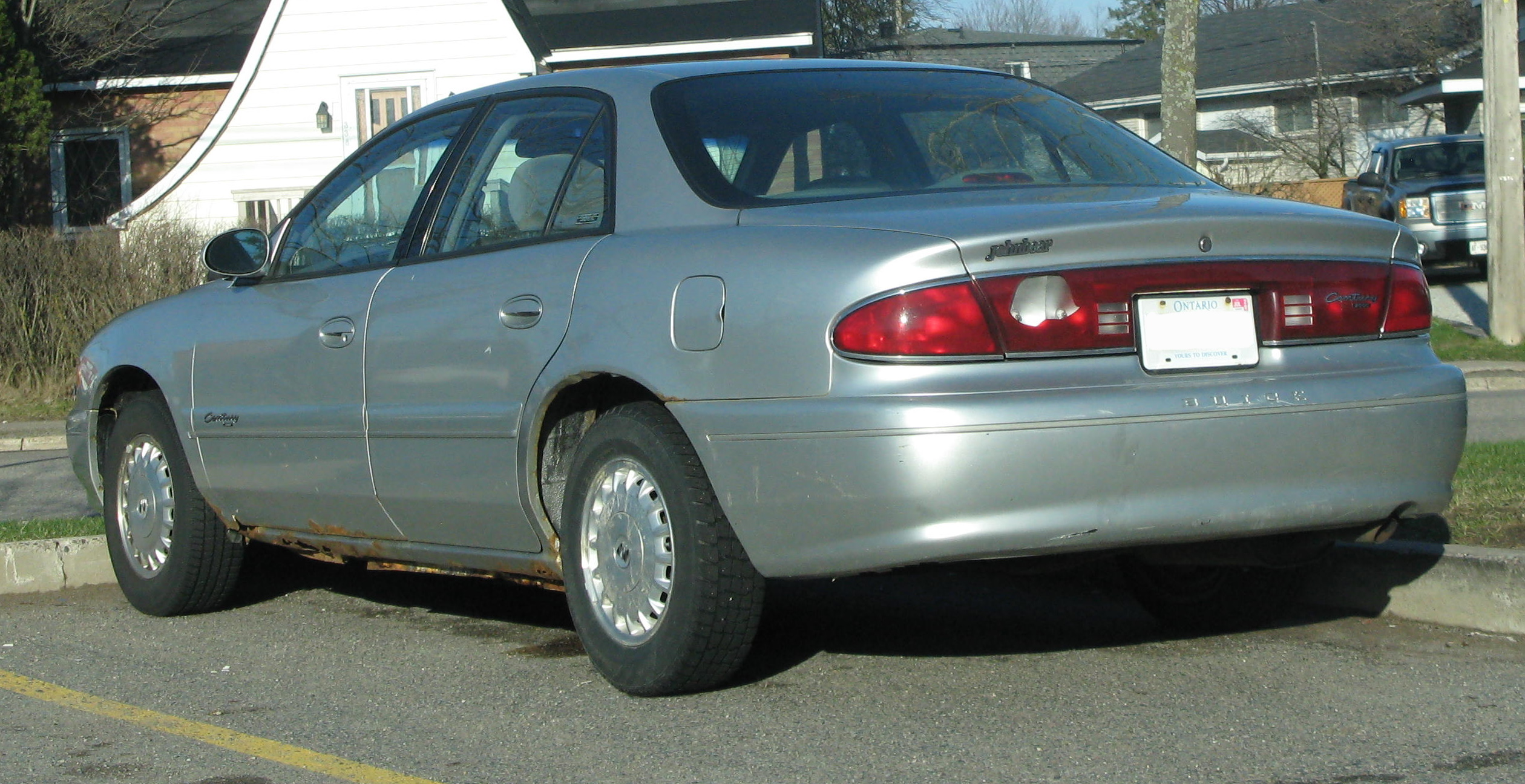 File:2000 Buick Century Custom, Rear Left, 04-30-2020.jpg - Wikimedia  Commons