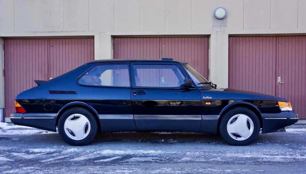 Saab 900 Turbo 16 auctioned at a sensational price!