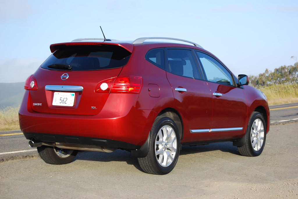 2012 Nissan Rogue SV FWD | Car Reviews and news at CarReview.com