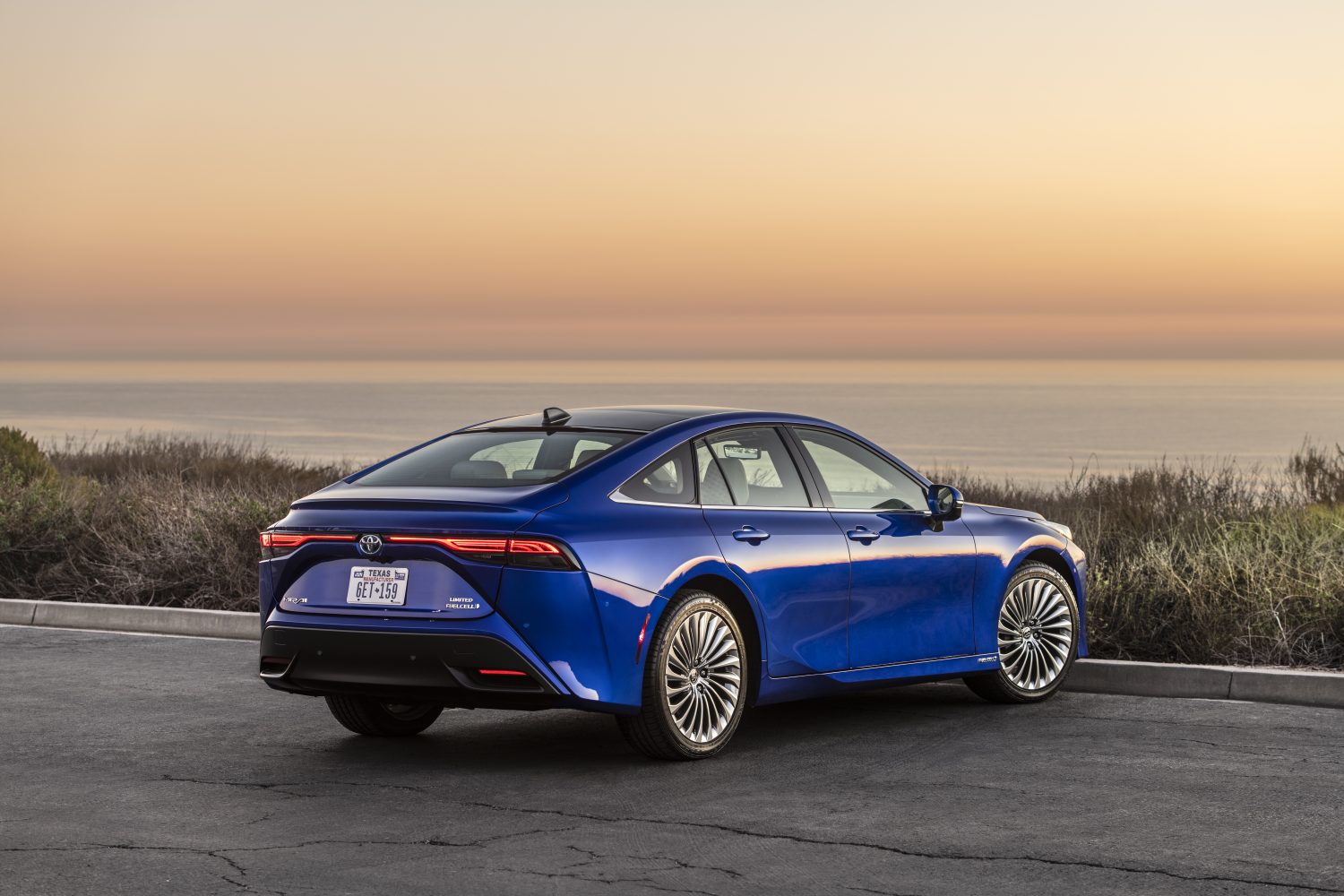 Toyota Introduces Second-Generation Mirai Fuel Cell Electric Vehicle as  Design and Technology Flagship Sedan - Toyota USA Newsroom