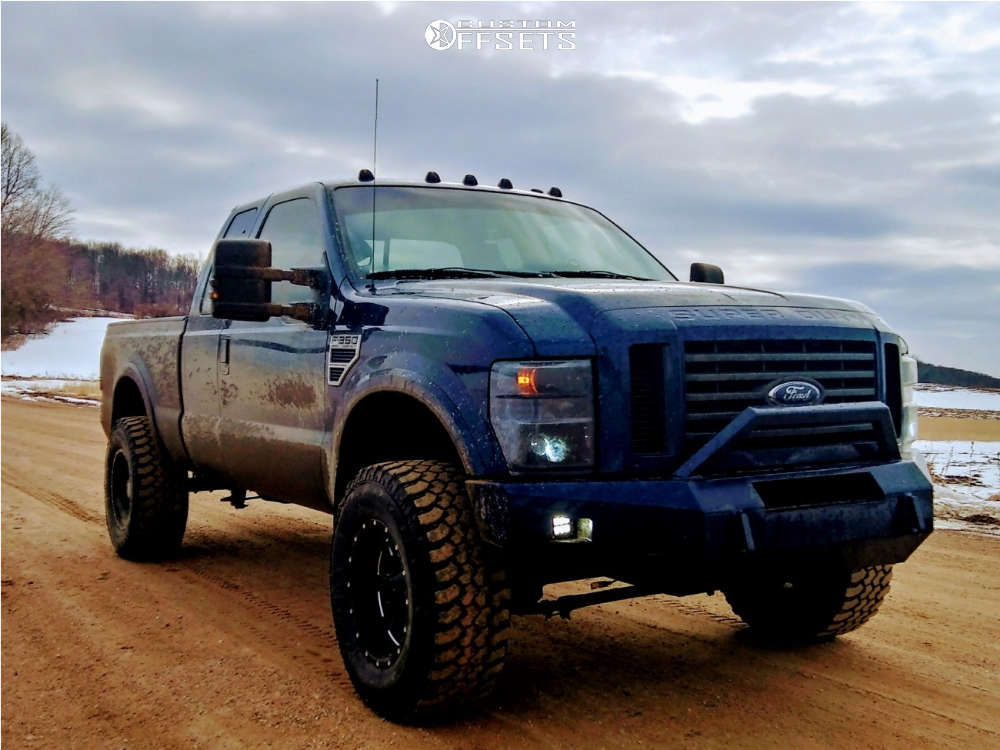 2009 Ford F-350 Super Duty with 18x10 -24 Moto Metal Mo962 and 35/12.5R18  Treadwright The Claw and Leveling Kit | Custom Offsets