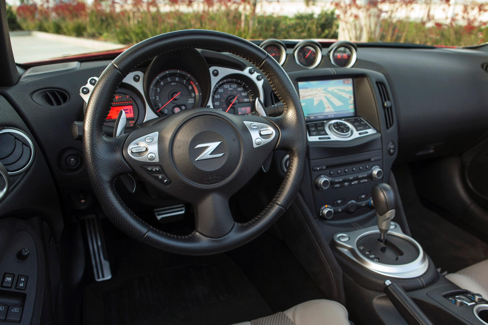 2014 Nissan 370Z Roadster Interior Photos | CarBuzz