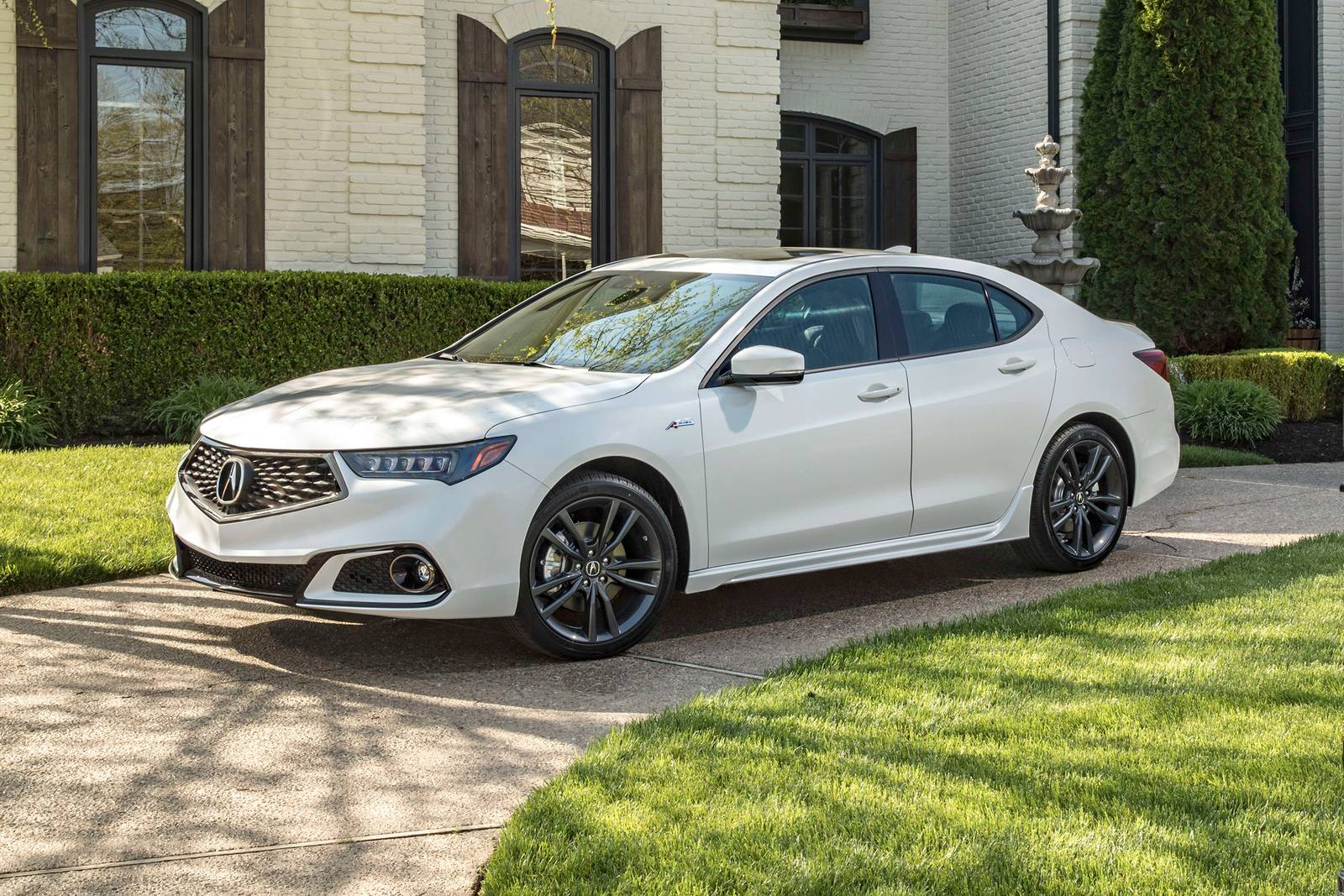 2020 Acura TLX Review & Ratings | Edmunds