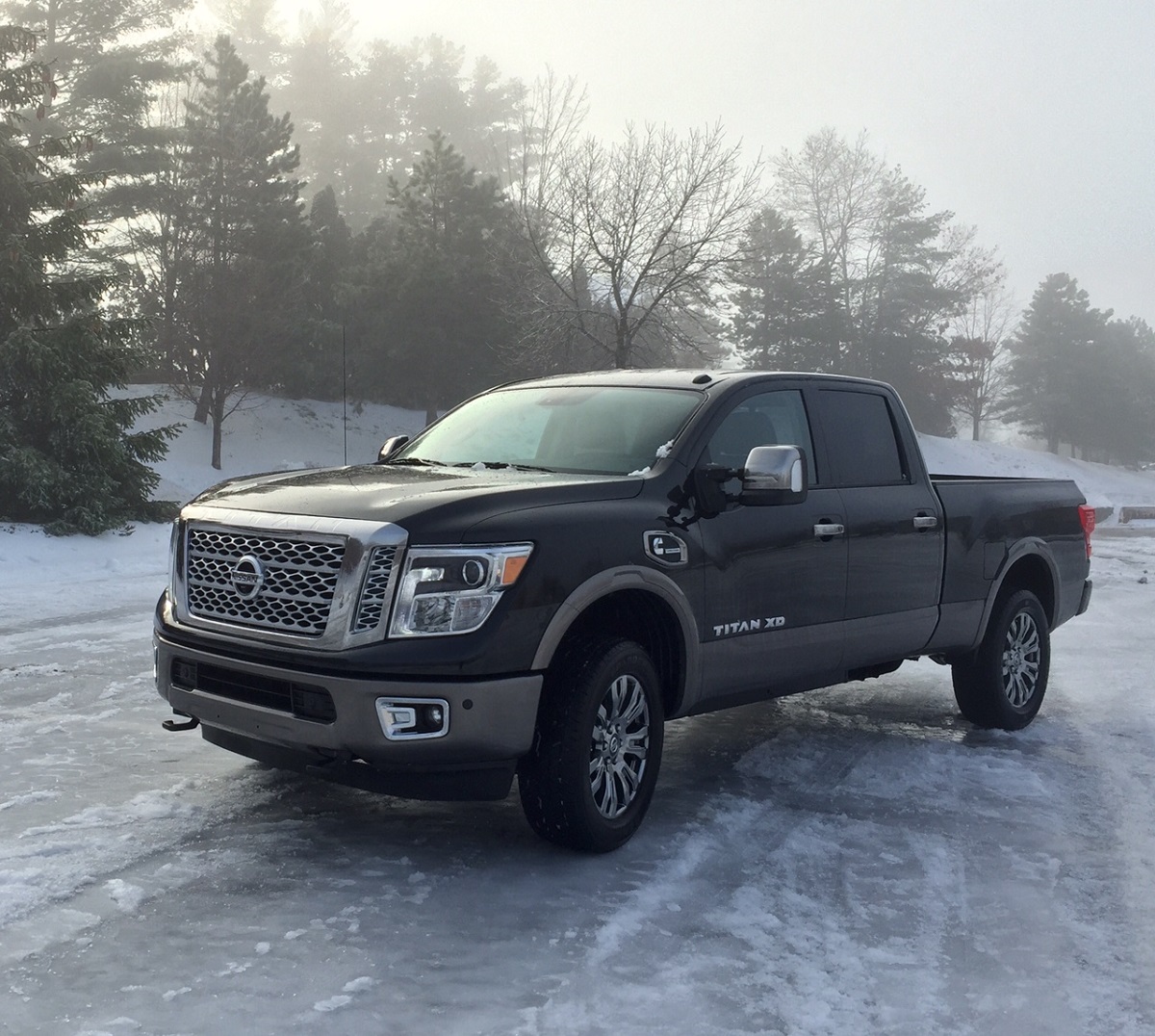 REVIEW: 2016 Nissan Titan XD Fills The Empty Space in the Middle - BestRide
