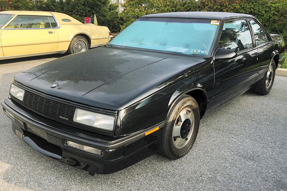 Blacked-out trim plus V-6 power makes a 1989 Buick LeSabre T-Type a budget  Eighties buy | Hemmings
