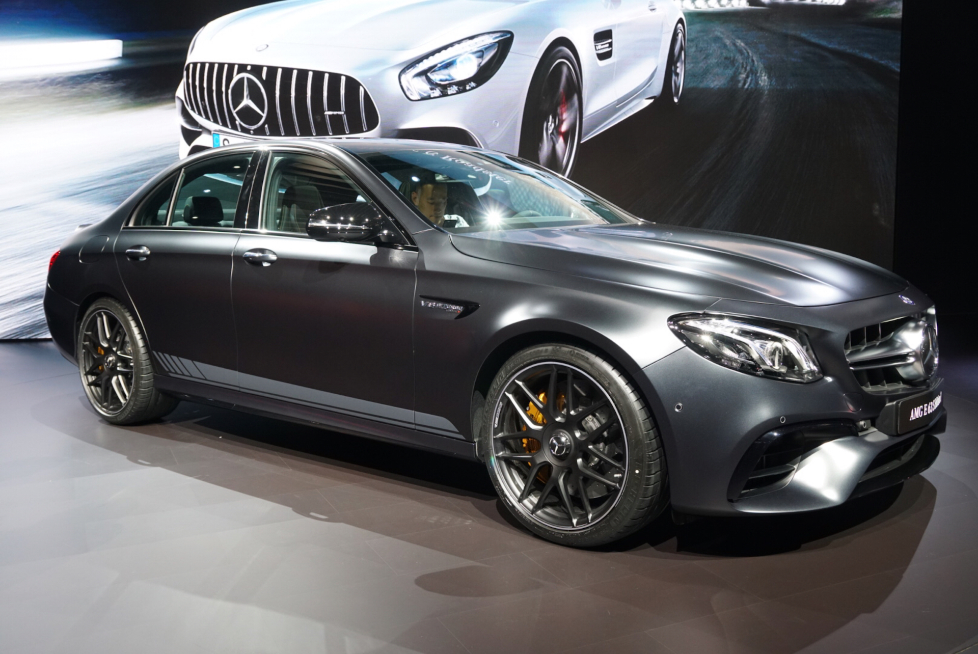Mercedes-AMG unveils new E63 at 2016 LA auto show