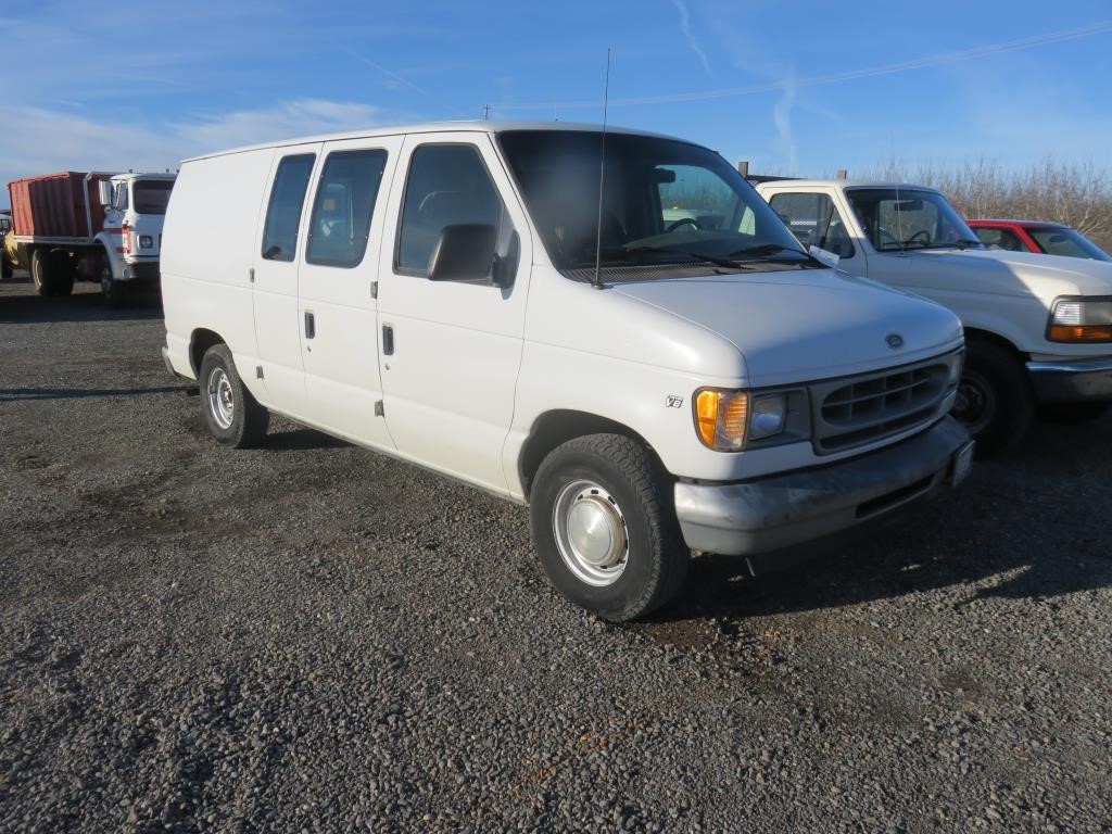 2001 Ford E-Series Cargo E-150 Full-Size Van | BidCal, Inc. - Live Online  Auctions