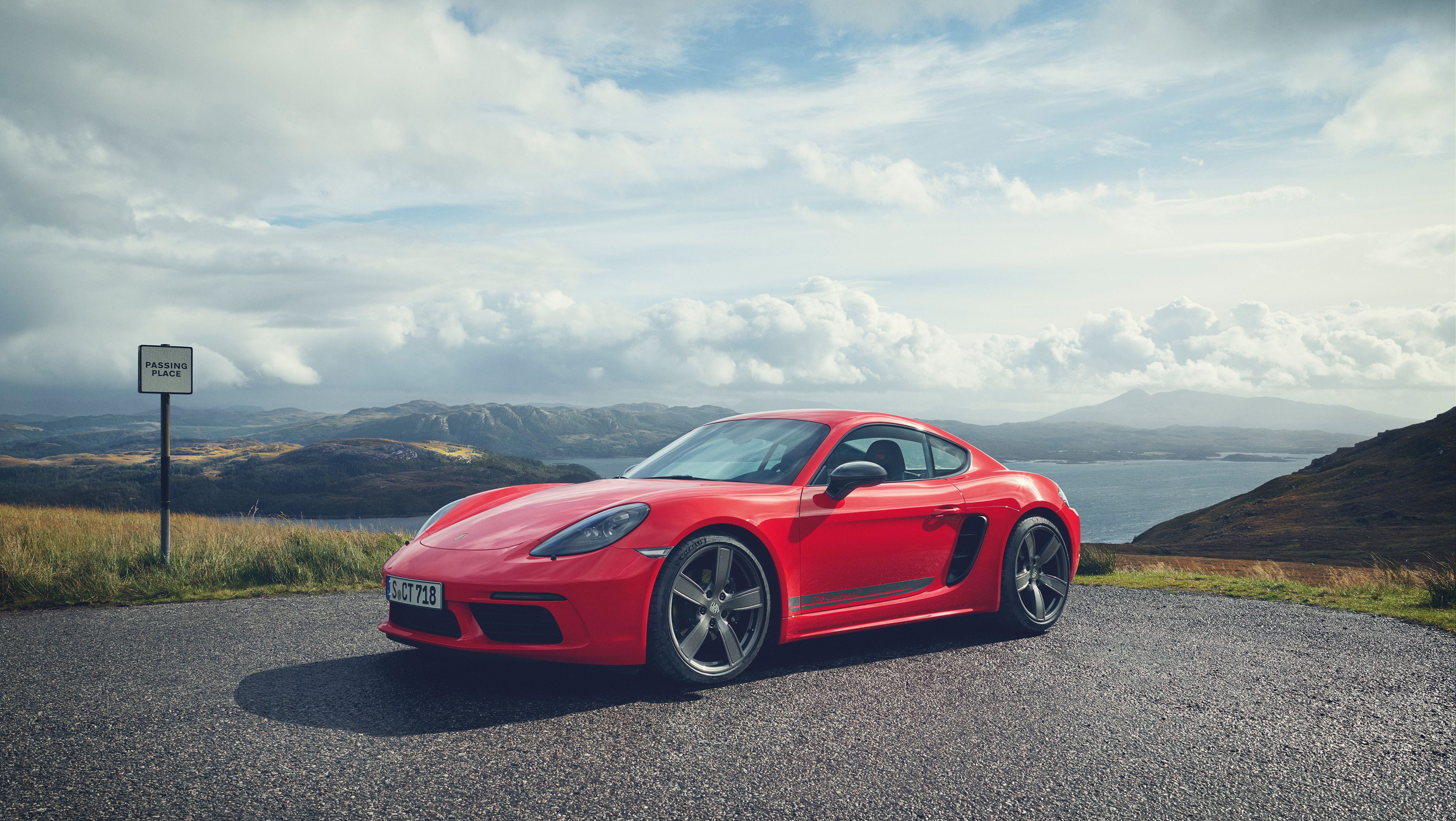 2020 Porsche 718 Cayman Review, Pricing, and Specs