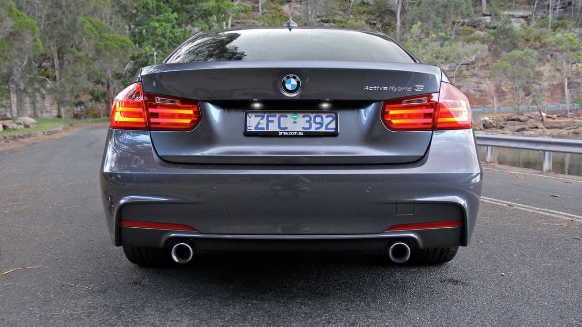 BMW ActiveHybrid 3 Review - Drive