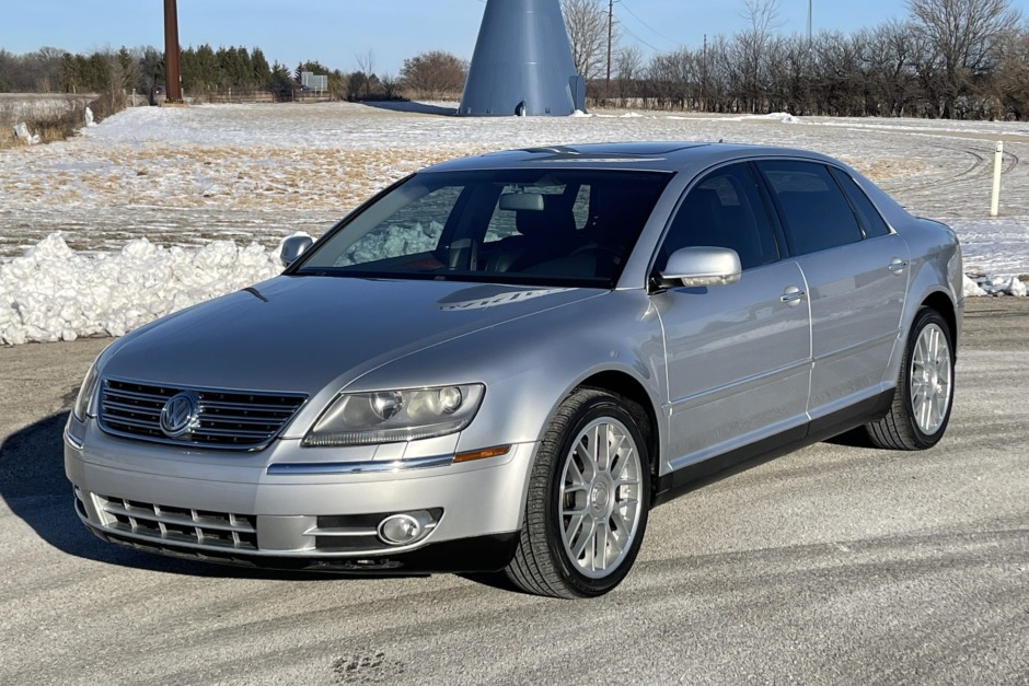 No Reserve: 2004 Volkswagen Phaeton for sale on BaT Auctions - sold for  $16,600 on January 29, 2022 (Lot #64,532) | Bring a Trailer