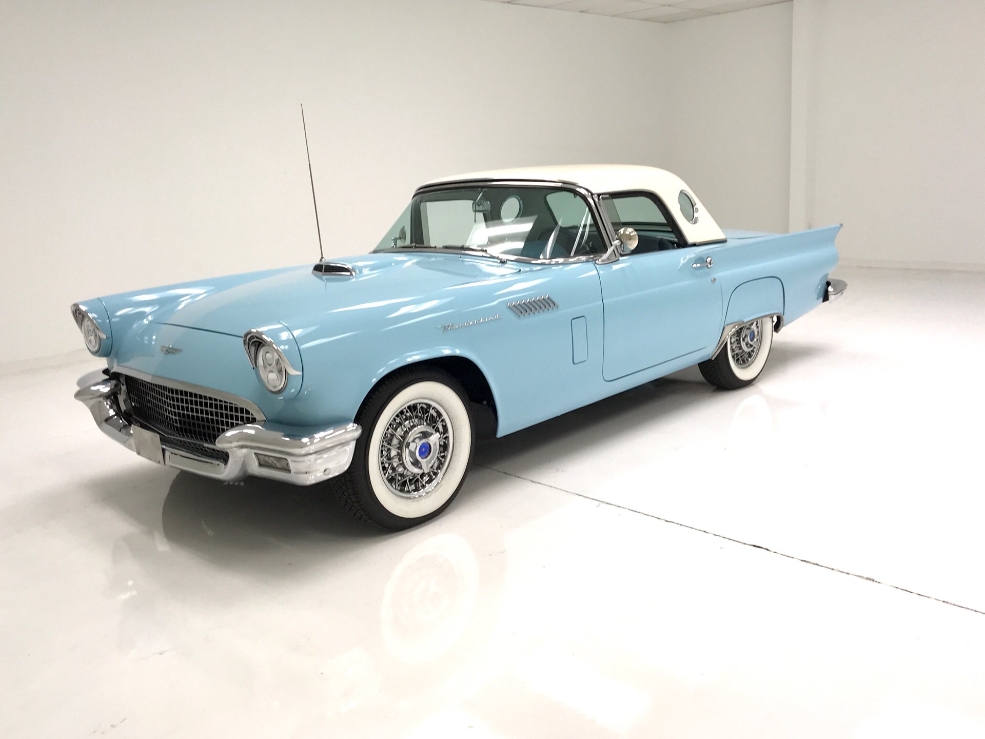1957 Ford Thunderbird | Classic Auto Mall